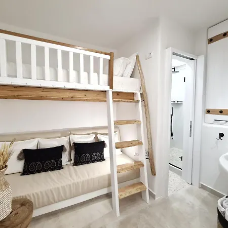 Manda Old Town Apartment Naxos City