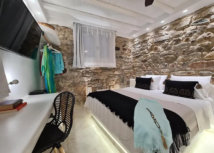 Manda Old Town * Naxos City